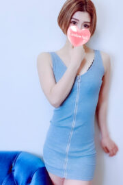 若槻みお